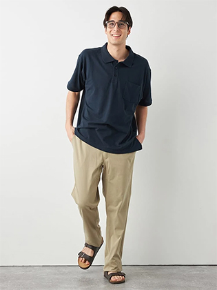 チノパンと合わせたスマートスタイル