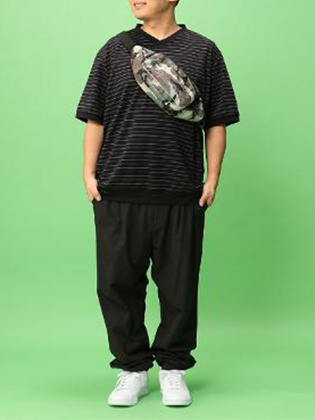 小物使いで気になる部分をカバー