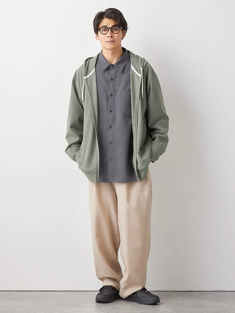 グレーとイエローのジッパーパーカー L．グリーン 【TSC】テックニットライトジップパーカー | フォーエル