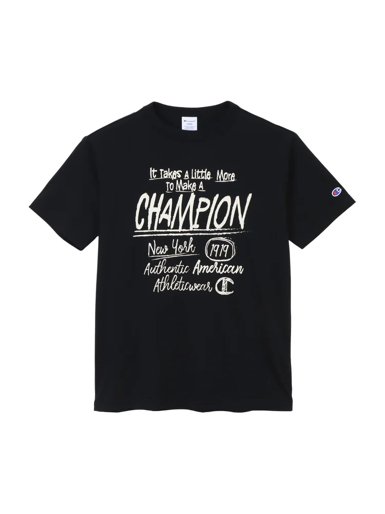 ブラック 【Champion(チャンピオン)】テガキフォントTシャツ